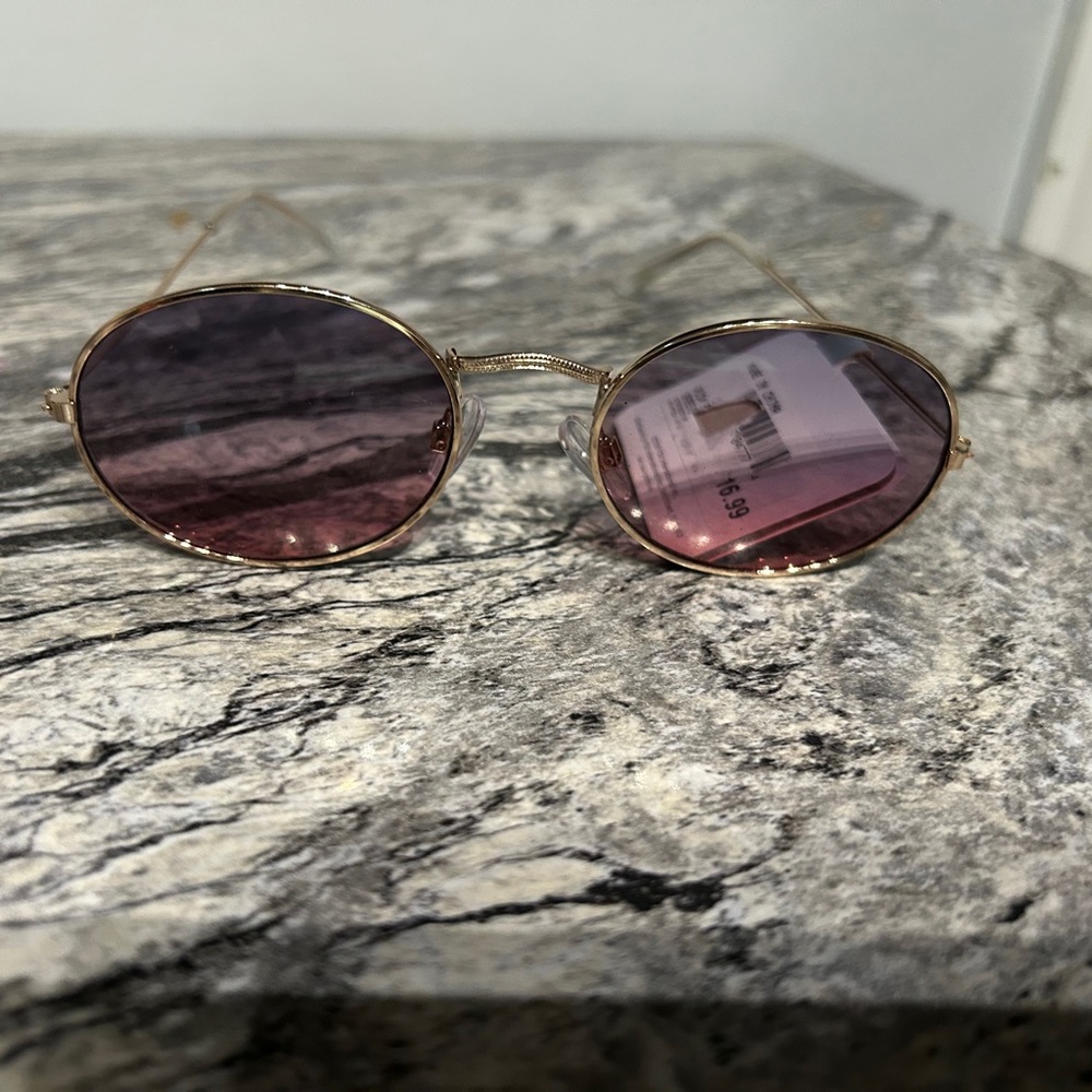 Cali Blue Oval Sunglasses with Pink Lenses
